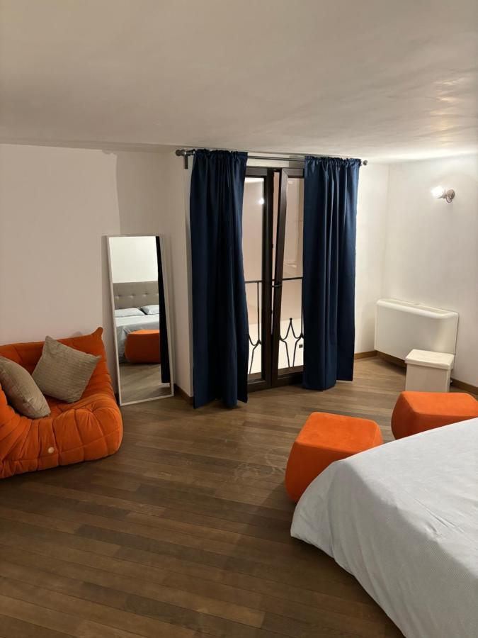 Boutique Rooms Trastevere Рим Экстерьер фото