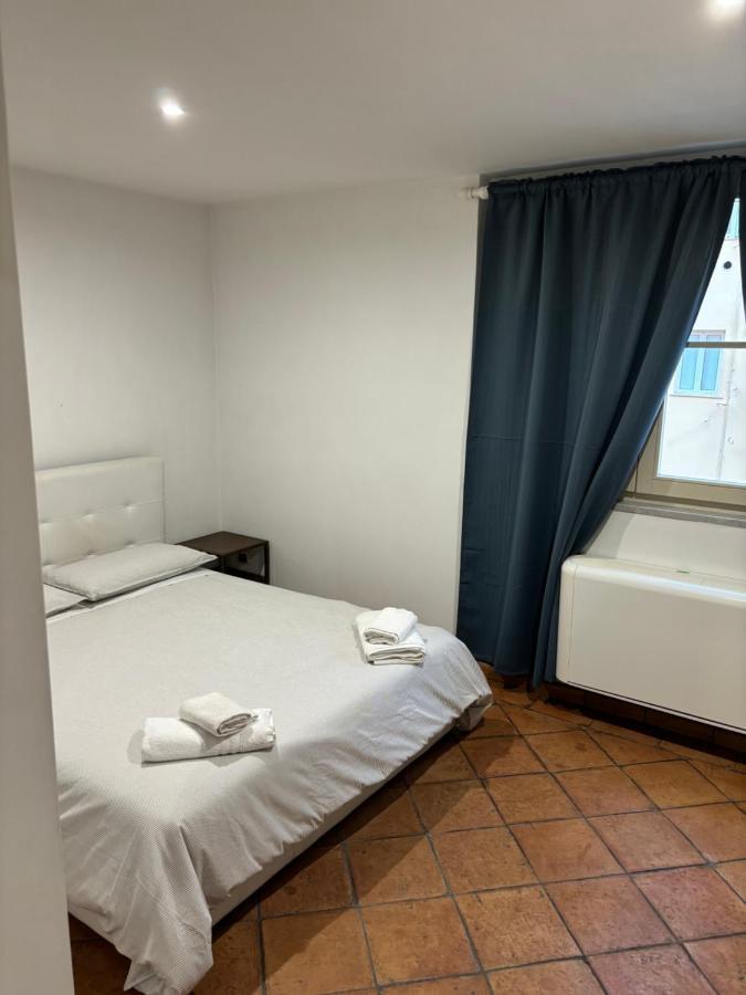 Boutique Rooms Trastevere Рим Экстерьер фото