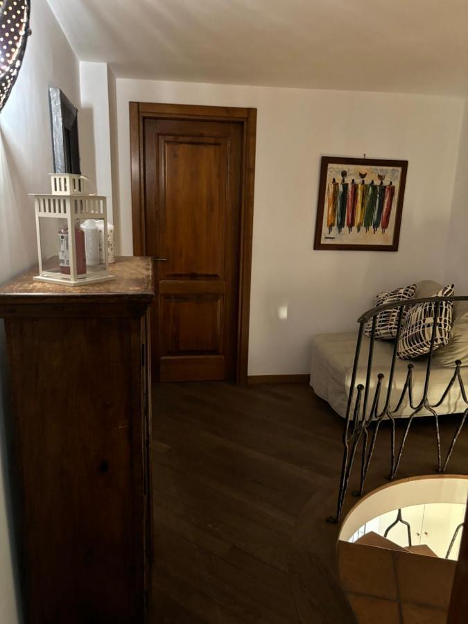 Boutique Rooms Trastevere Рим Экстерьер фото
